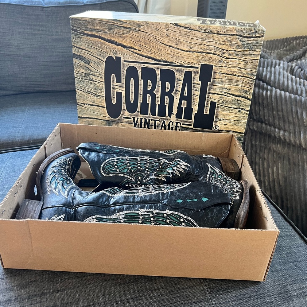 Corral Vintage Cowgirl Boots
